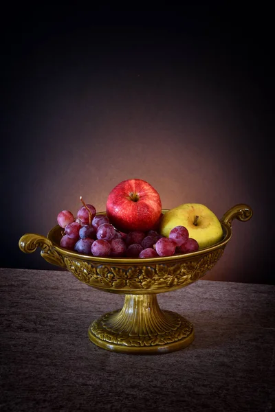 El tazón de fruta . Imagen De Stock