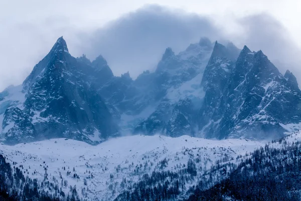 Bulutlar Fransız Alps