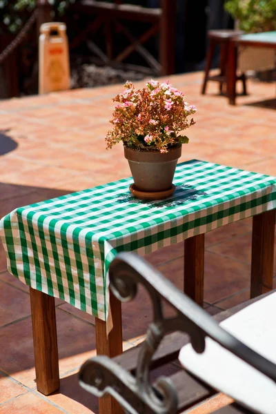 Mesa de café de rua — Fotografia de Stock