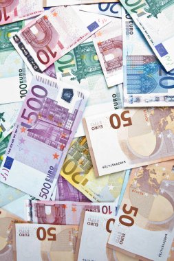 birçok banknot euro