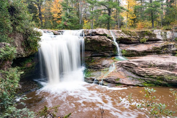 O Kun De Kun Falls na Península Superior de Michigan — Fotografia de Stock