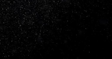 Siyah zemin üzerinde doğal beyaz kar yağışı