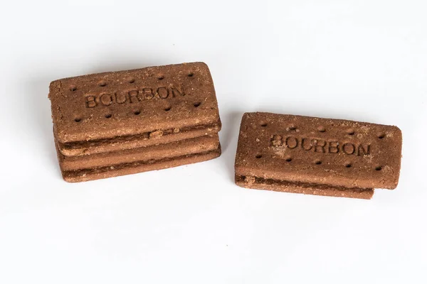 Biscoito Bourbon Isolado Sobre Fundo Branco — Fotografia de Stock