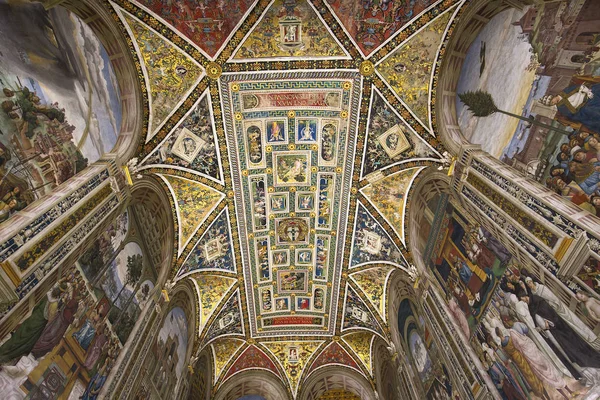 Piccolomini 도서관, 시에나의 두오모, 이탈리아 — 스톡 사진