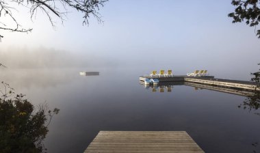 Lac-Superieur rıhtımı, Mont-tremblant, Quebec, Kanada