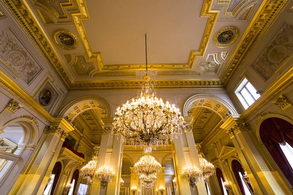 内部的皇家宫殿，布鲁塞尔，比利时 — 图库照片