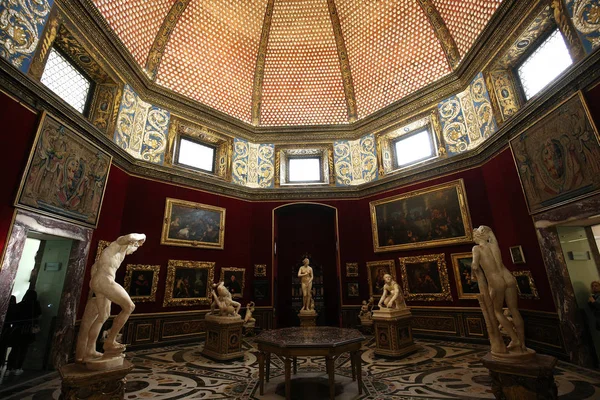 Interiør og detaljer om Uffizi, Firenze, Italia – stockfoto