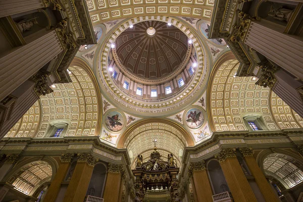 Maria Königin der Welt Basilika, Montreal, Quebec, Kanada — Stockfoto