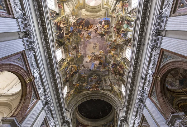 Fresken von andrea pozzo an der Decke der Kirche sant ignazio, rom, ital — Stockfoto