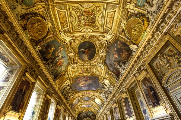 Apollonin galleria, Louvre, Pariisi, Ranska — kuvapankkivalokuva