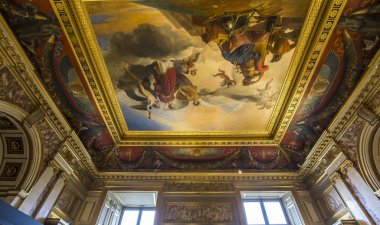 Sully kanat, Louvre, Paris, Fransa