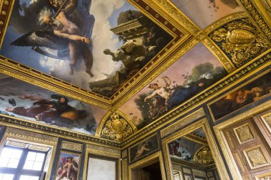 Sully kanat, Louvre, Paris, Fransa