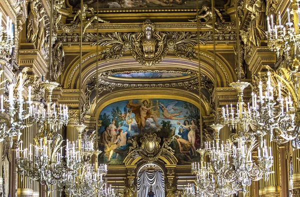 O Palais Garnier, Ópera de Paris, interiores e detalhes — Fotografia de Stock