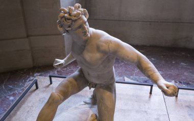 Caryatids Oda, Louvre, Paris, Fransa