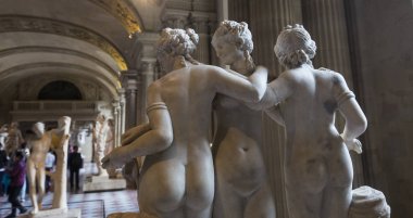 Caryatids Oda, Louvre, Paris, Fransa