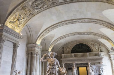 Caryatids Oda, Louvre, Paris, Fransa