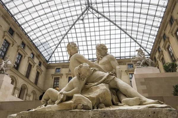 Площадь Марли, Лувр, Париж, Франция — стоковое фото
