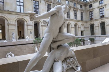 Puget Meydanı, Louvre, Paris, Fransa