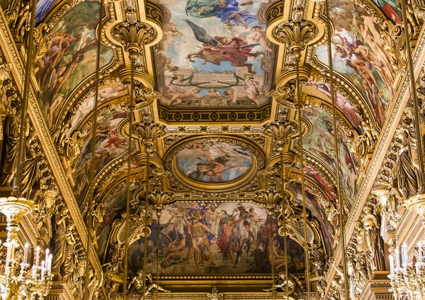 A Palais Garnier, Párizsi Opera, belső és részletek — Stock Fotó