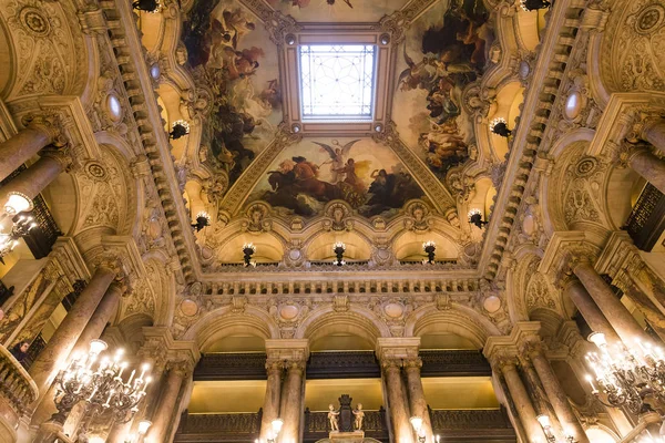 O Palais Garnier, Ópera de Paris, interiores e detalhes — Fotografia de Stock