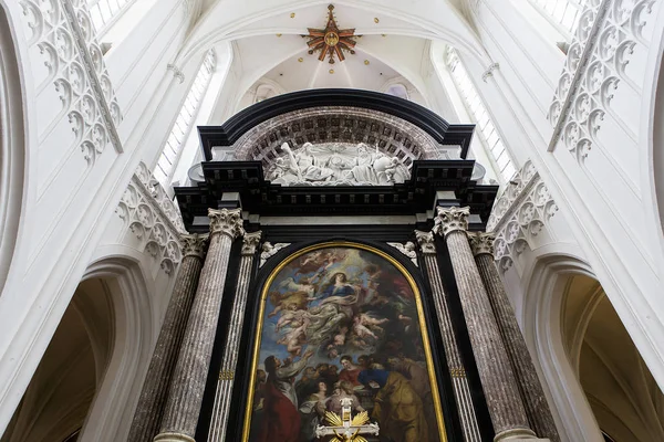 Interiores da catedral de Notre dame d 'Anvers, Anvers, Bélgica — Fotografia de Stock