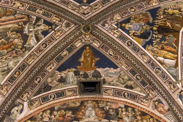 Podrobnosti o battistero di san Giovanni, Siena, Itálie — Stock fotografie