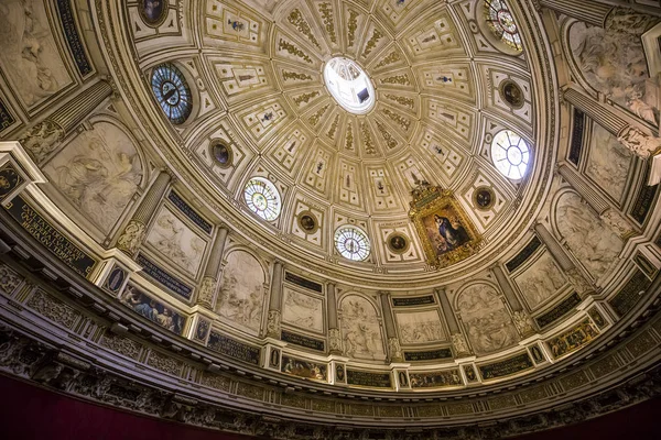 Interiors of Seville cathedral, Seville, Andalusia, spain — Stock Photo, Image