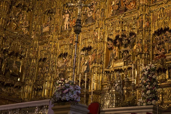 Retablo mayor inf Sevilha catedral, Sevilha, Andaluzia, Espanha — Fotografia de Stock