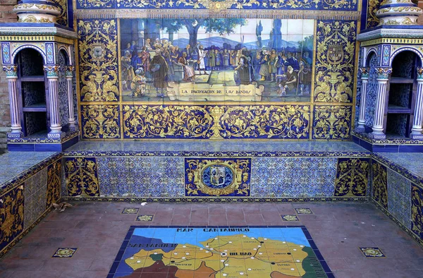 Azulejos in ceramica in Plaza de Espana, Siviglia, Andalusia, Spagna — Foto Stock