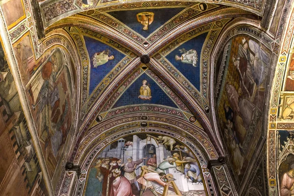 Interni e dettagli di Palazzo Pubblico, Siena, Italia — Foto Stock