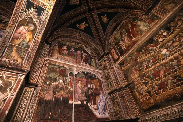 Inredning och Detaljer för Palazzo Pubblico, Siena, Italien — Stockfoto