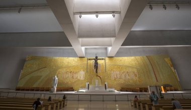 Fatima, Portekiz, 21 Haziran 2017: iç bazilika holy Trinity kutsal Fatima, 21 Haziran 2017, Fatima, Portekiz