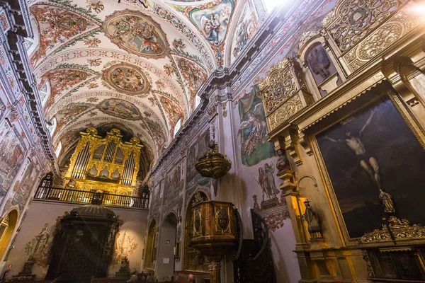 Saygıdeğer kilise, Sevilla, Endülüs, İspanya Hastanesi