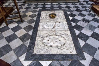 iç mekanlar ve ayrıntılarını Volterra Katedrali, Volterra, İtalya