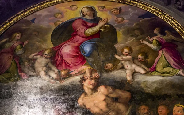Interiør og detaljer om Volterra domkirke, Volterra, Italia – stockfoto