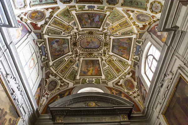 Innenräume und Details der Kathedrale von Volterra, Volterra, Italien — Stockfoto