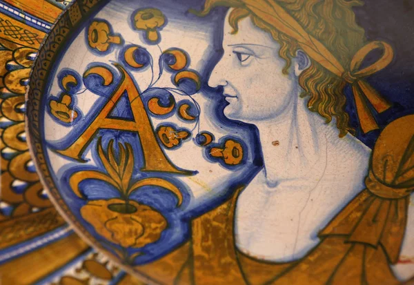 Rönesans gelen antik seramik seramik tabak — Stok fotoğraf