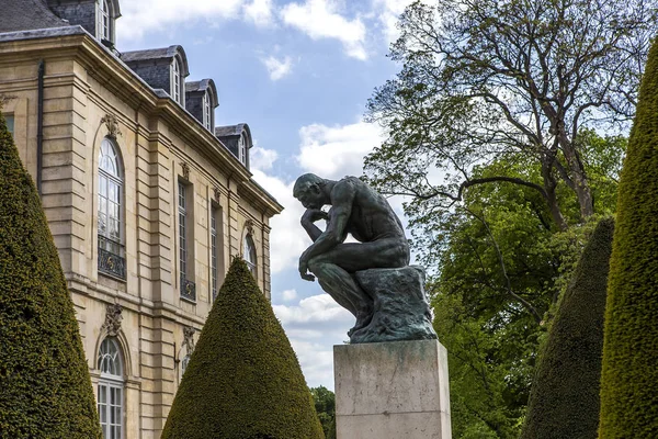 Rodin musem, Paris, Fransa, bahçelerinde
