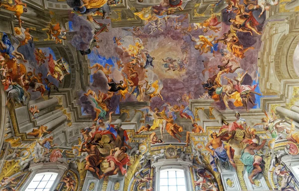 Sant Ignazio kostelní strop frescoe, Řím, Itálie — Stock fotografie