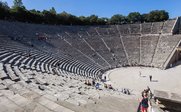 Theater van Epidaurus, Peloponnesos, Griekenland — Stockfoto