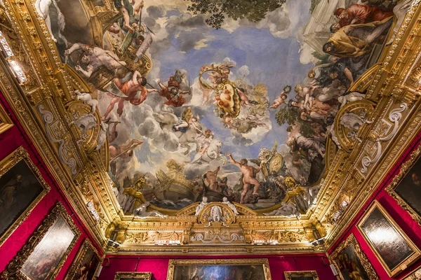 Interiores do Palazzo Pitti, Florença, Itália — Fotografia de Stock