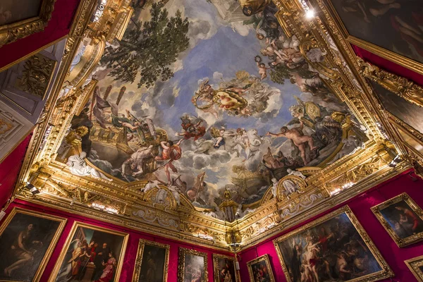 Innenräume des palazzo pitti, florenz, italien — Stockfoto