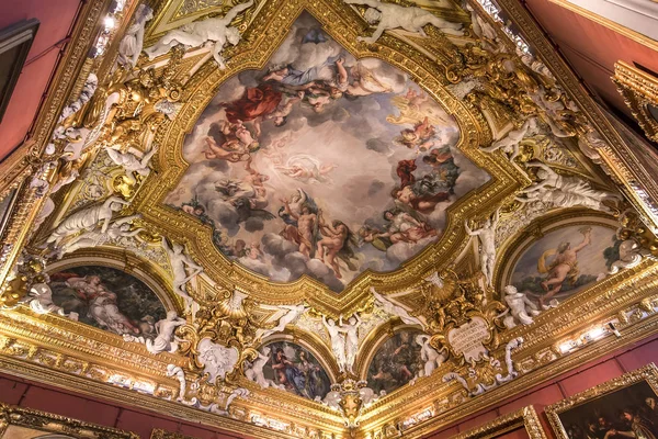 Інтер'єри Палаццо Пітті, Флоренція, Італія — стокове фото