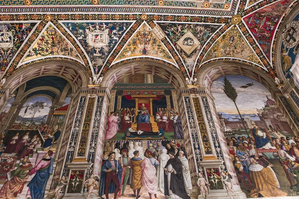 Siena Italy June 2016 Arkitektonisk Detais Piccolomini Biblioteket Siena Katedralen – stockfoto
