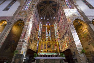 Floransa, İtalya, 26 Ekim 2015: iç mekanlar ve mimari detaylar Santa Croce Bazilika, 26 Ekim 2015 Floransa, İtalya