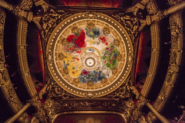 フランス 12月22日 オペラ ガルニエ パリのインテリア2012年12月22日にフランスのパリで上演されたオペラ ハウス — ストック写真