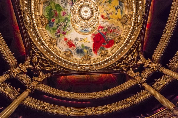 フランス 12月22日 オペラ ガルニエ パリのインテリア2012年12月22日にフランスのパリで上演されたオペラ ハウス — ストック写真