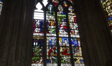 Beauvais, Fransa, 15 Nisan 2017: iç mekanlar ve mimari detaylar Saint Etienne Katedrali, 15 Nisan 2017, Beauvais, Fransa