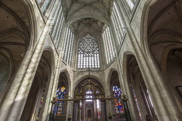 Beauvais Francja Kwietnia 2017 Wnętrza Detale Architektoniczne Katedry Saint Etienne — Zdjęcie stockowe