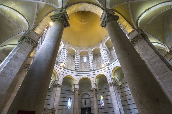 Pisa Itália Junho 2016 Interiores Detalhes Arquitetônicos Pisa Baptistry Junho — Fotografia de Stock